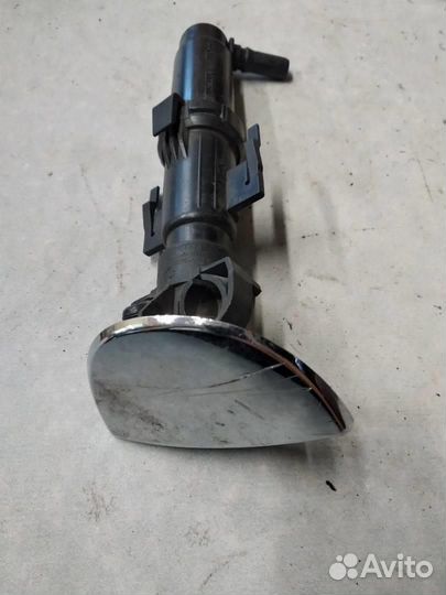 Форсунка фароомывателя левая 1307030580