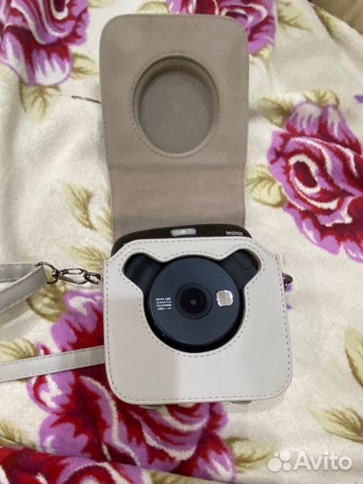 Фотоаппарат моментальной печати instax square 20