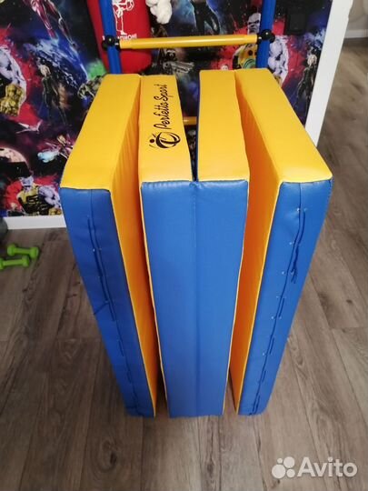 Мат гимнастический складной