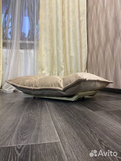 Лежанка для животных из металла