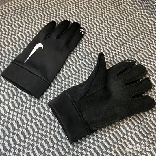 Перчатки Nike новые