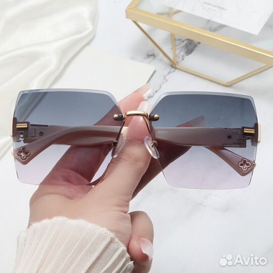 Солнцезащитные очки женские