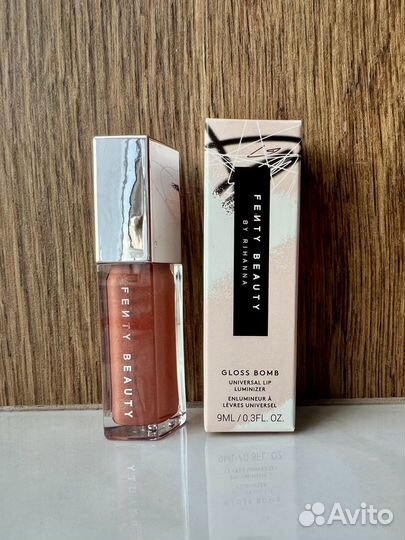Fenty Beauty Gloss Bomb блеск для губ Fenty Glow