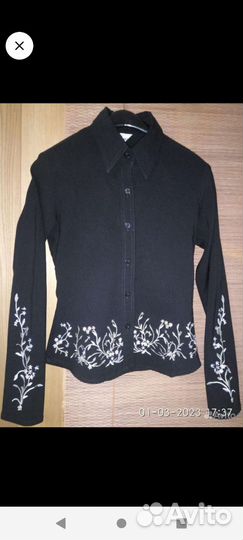 Батник с вышивкой женский 44 размер