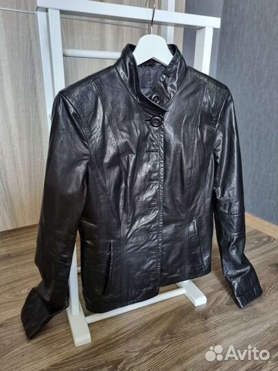 Куртка кожаная женская