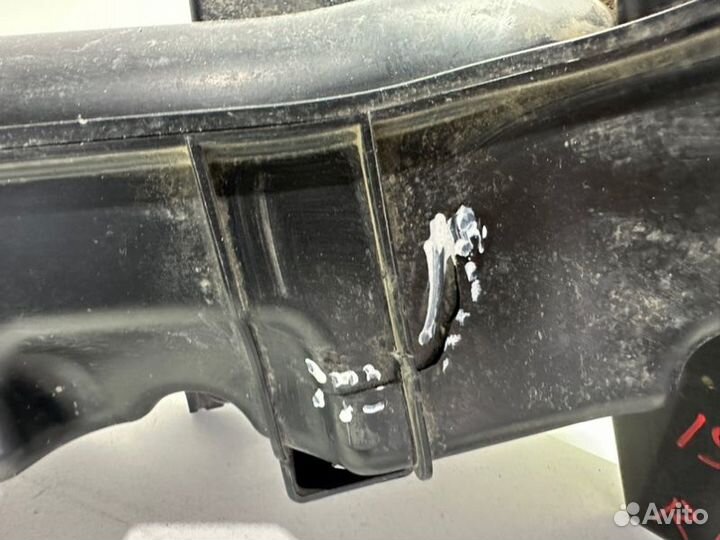 Воздухозаборник воздушного фильтр передний Kia Rio