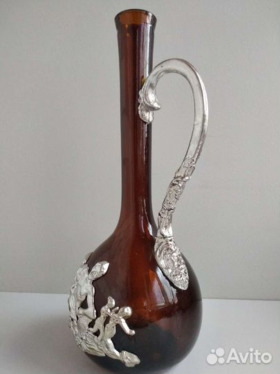 Декоративный кувшин