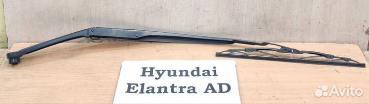 Щёткодержатель передний Lh Hyundai Elantra AD, 18г