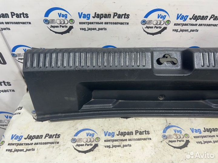 Накладка двери багажника Volkswagen Polo RUS cfna