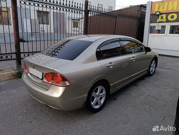 Honda Civic 1.8 AT, 2006, 328 198 км