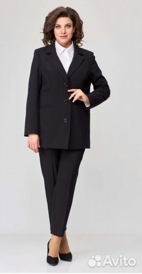 Новый Брючный костюм