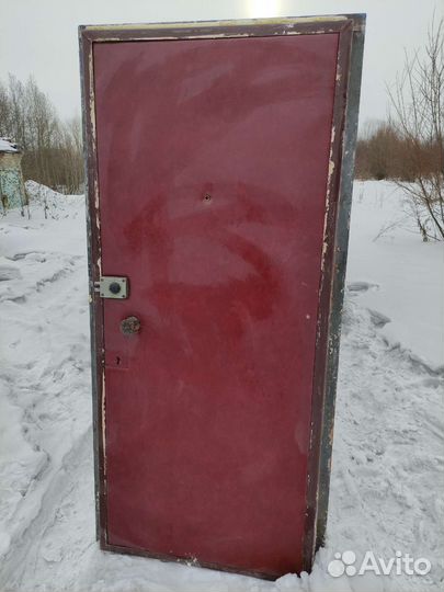 Дверь входные и межкомнатные б/у