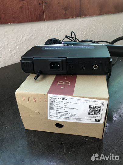 Продаю радиомикрофон Audio-Technica ATW-R200 VHF