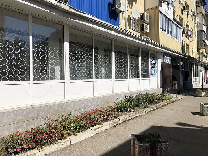 Продам торговое помещение, 261 м²