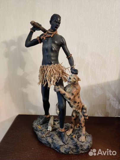 Африканские статуэтки