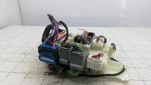 Блок предохранителей suzuki kizashi 1 (1BA04M101)