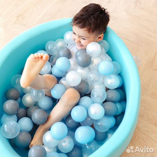 Сухой бассейн с шариками