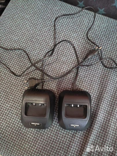 Зарядное устройство для раций Вектор