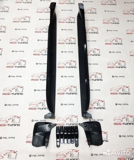 Пороги Toyota Land Cruiser 200 Black