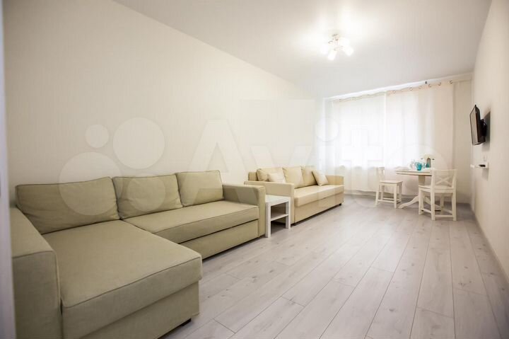 2-к. квартира, 51 м², 1/9 эт.