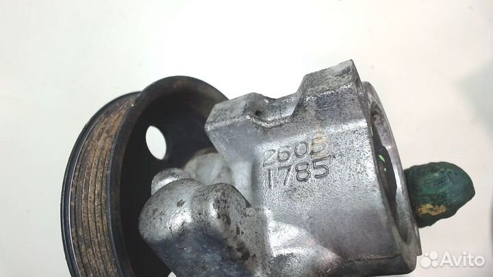 Гур Jeep Liberty, 2004