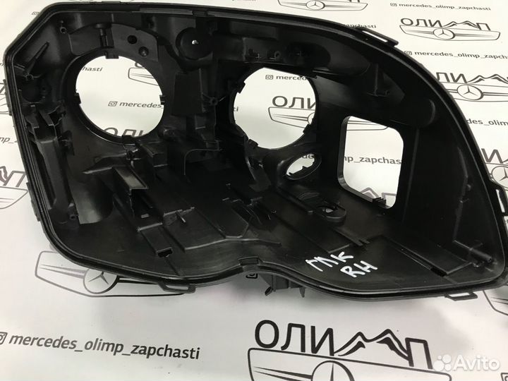 Корпус фары на Mercedes GLK x204 рест