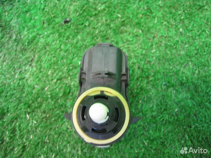 Корректор фары Toyota Yaris P13 2015