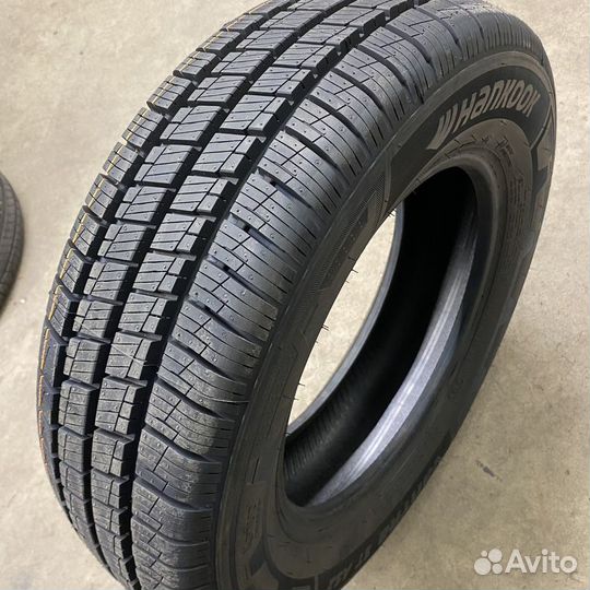 Hankook Vantra ST AS2 RA30 225/65 R16C