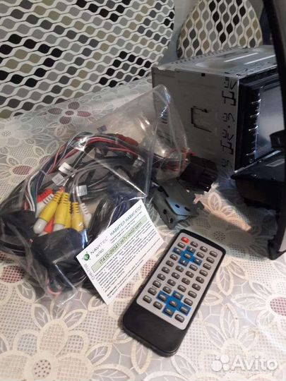 Автомобильная мультимедийная навигационная система