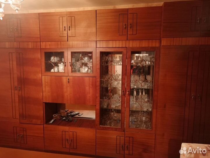 Стенка в гостиную бу