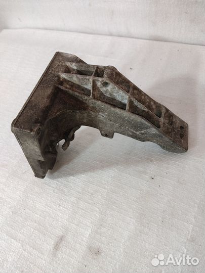 Кронштейн двигателя левый bmw 5 e39 м62