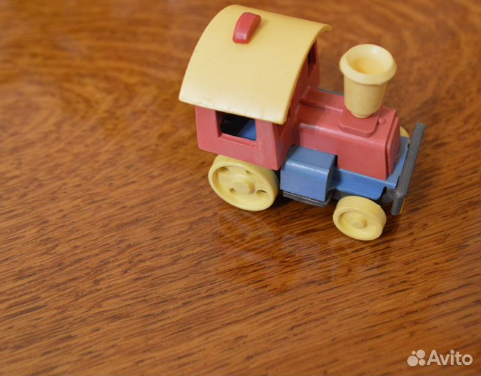 Паровоз - игрушка СССР