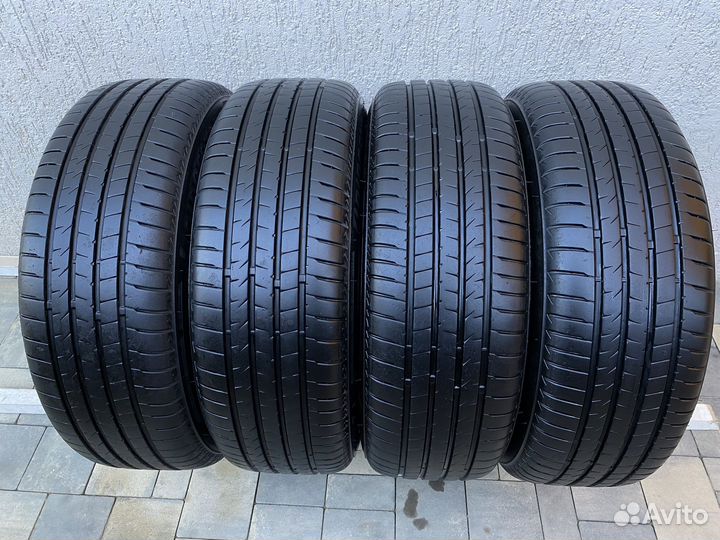 Bridgestone Alenza 001 215/65 R16
