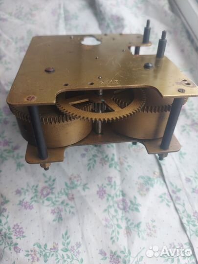 Механизм немецких старинных часов