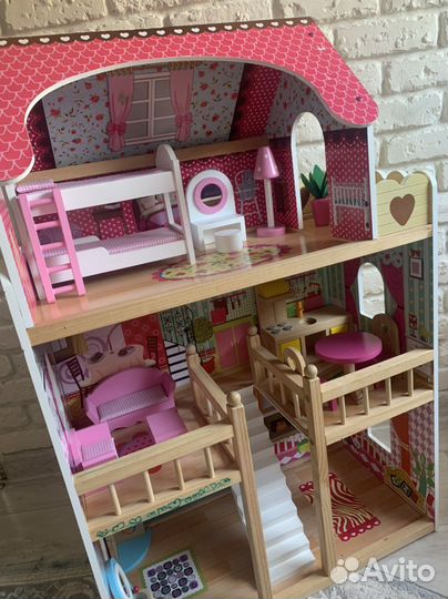 Домик кукольный