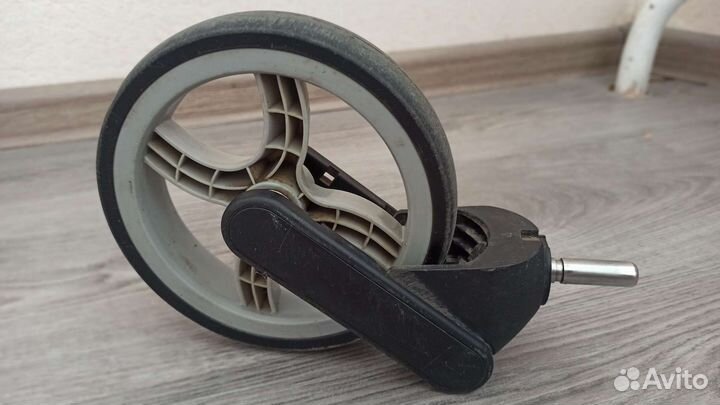 Переднее колесо hot mom