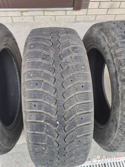 Bridgestone Blizzak Spike-01 185/60 R15