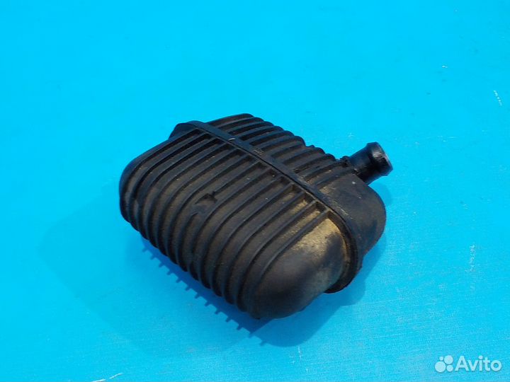 Резонатор воздушного фильтра Audi A4 (B8) 2007-201