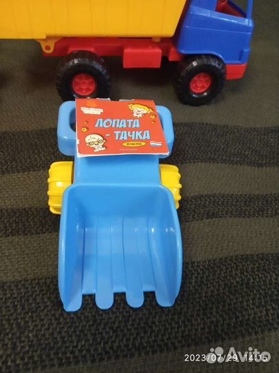 Набор игрушек пакетом