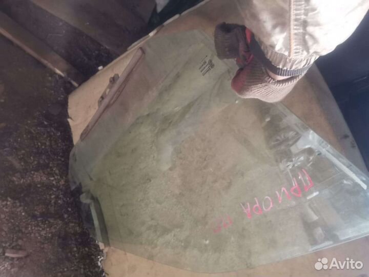 Лада приора стекла