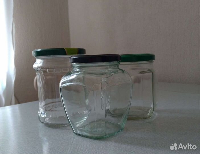 Банки 0,5 ;0,7 ; 3л