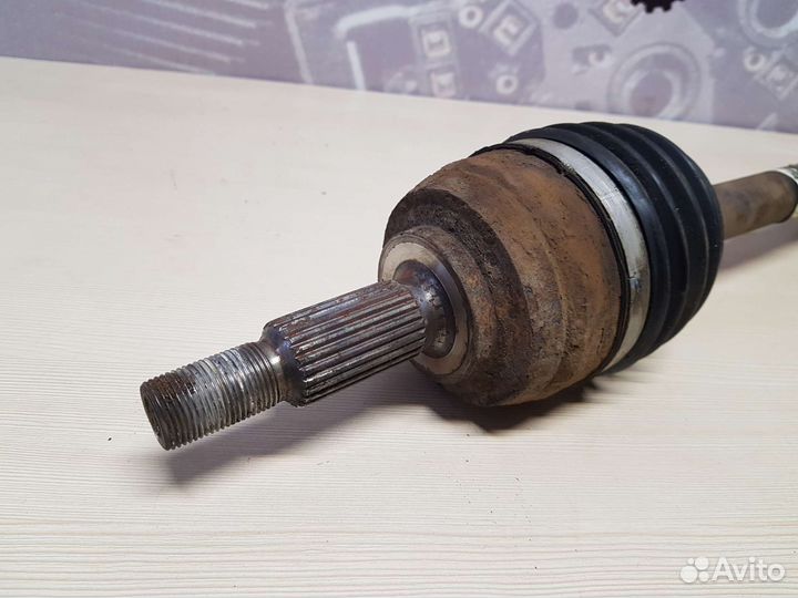 Привод передний правый Renault Duster 1 F4RA 4WD