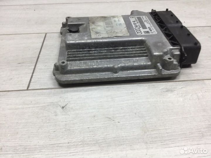 Блок управления двигателем Audi A7 седан cduc 2010