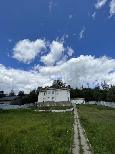 Коттедж 699 м² на участке 20,7 сот.