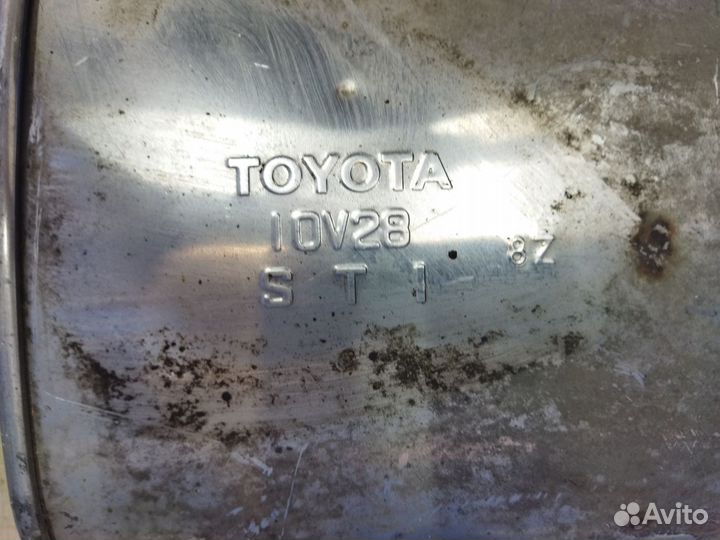 Глушитель задняя часть Toyota Camry 8 хв70 2017