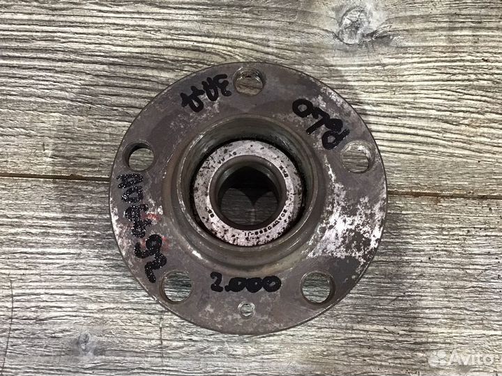 Ступичный подшипник задний Фольксваген Поло