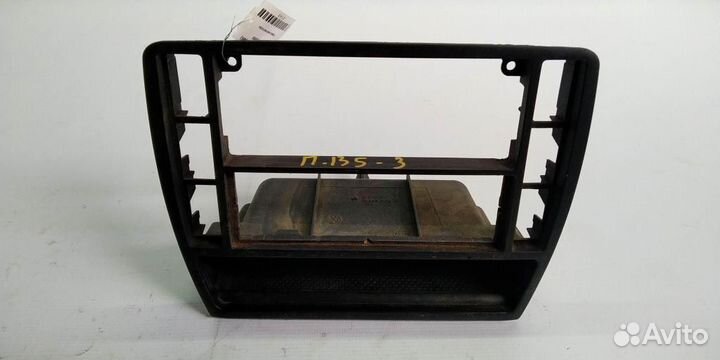 Рамка магнитолы volkswagen Passat B5