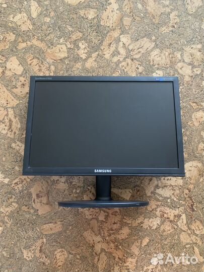 Монитор Samsung E1920NW 19