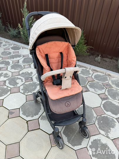 Коляска прогулочная