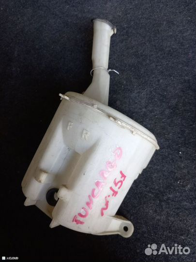 Бачок омывателя на toyota funcargo NCP21